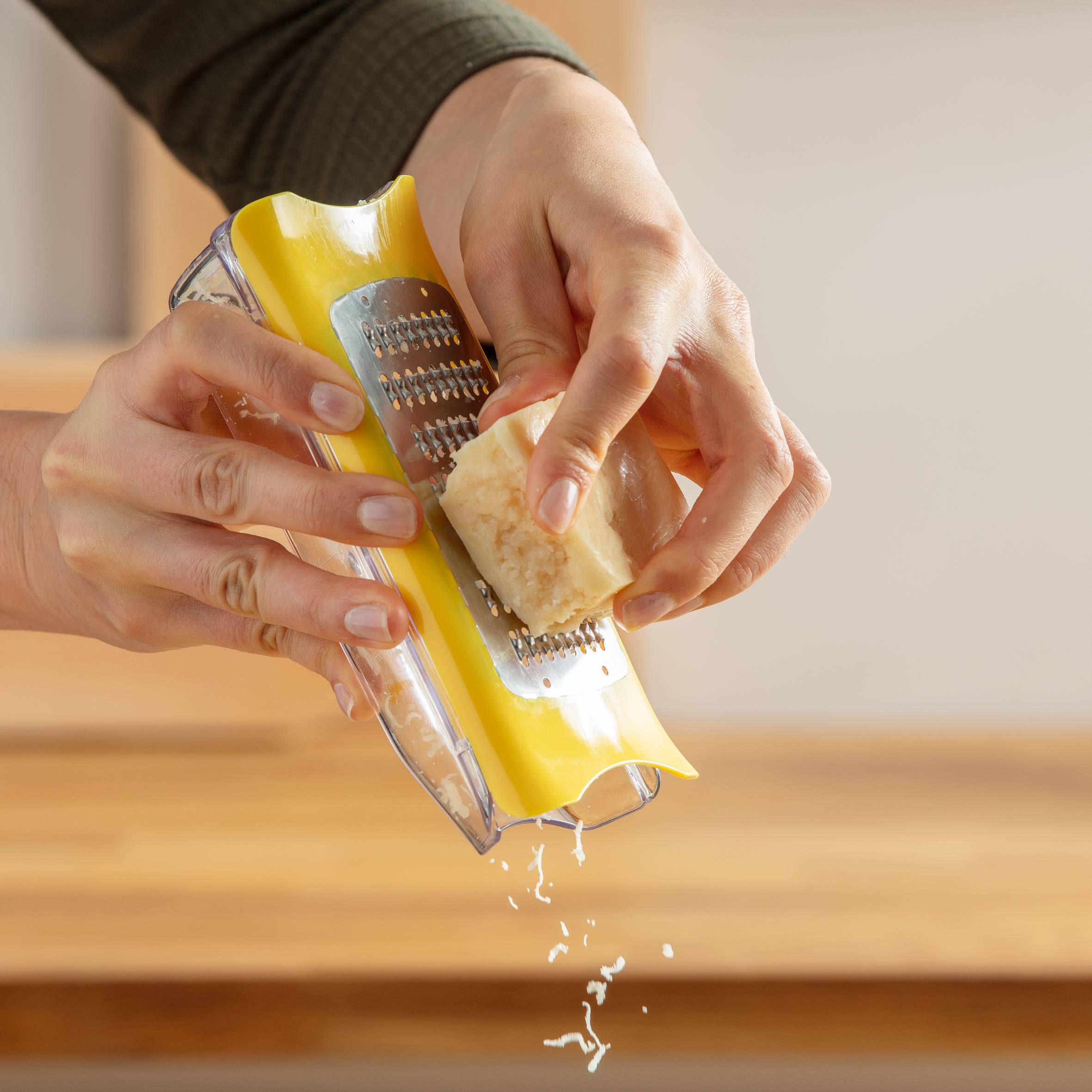 Grattugia Fresh Kitchen con contenitore