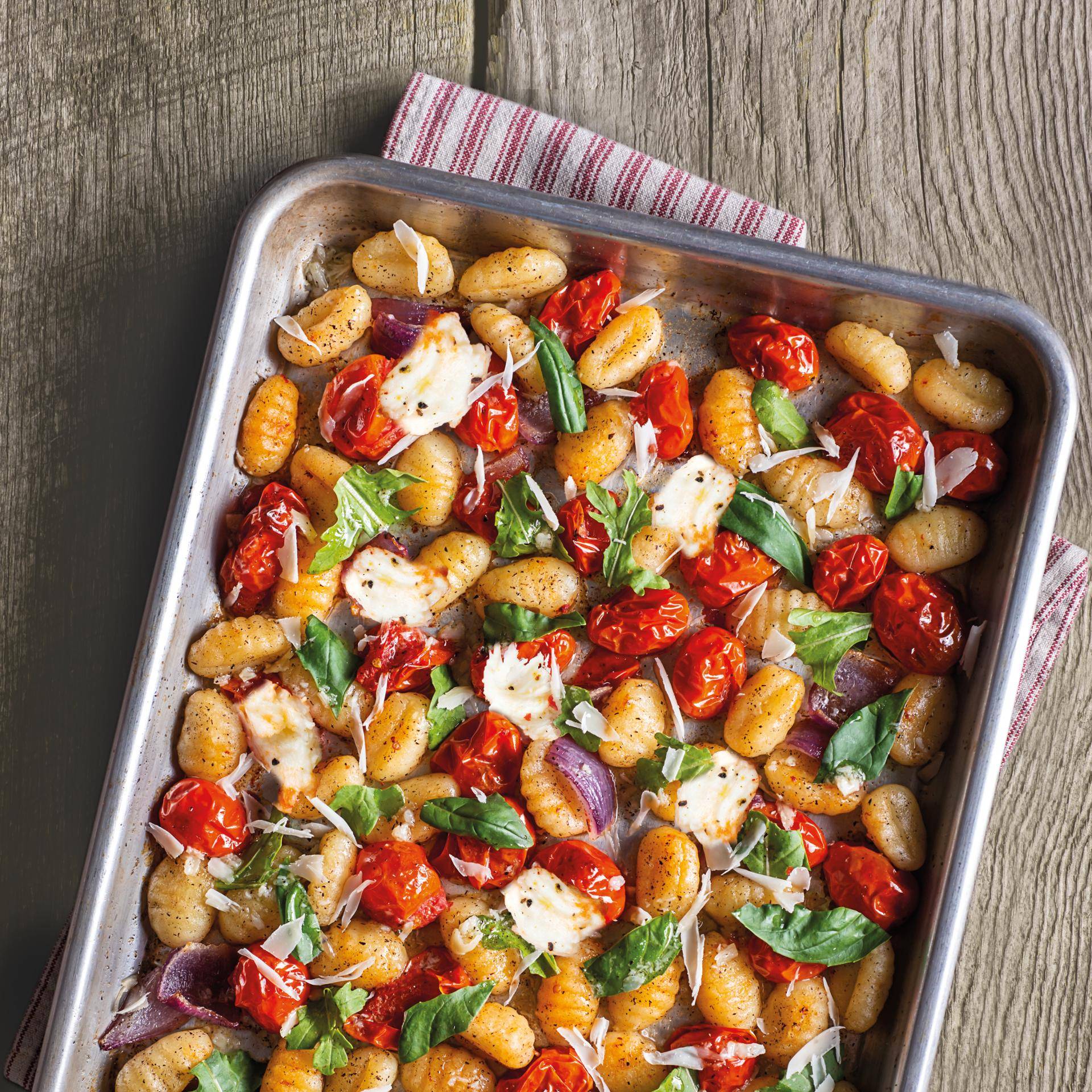 Gnocchi al forno con verdure miste e mozzarella - Ricette Easy Fry Multifunction 15L | Moulinex