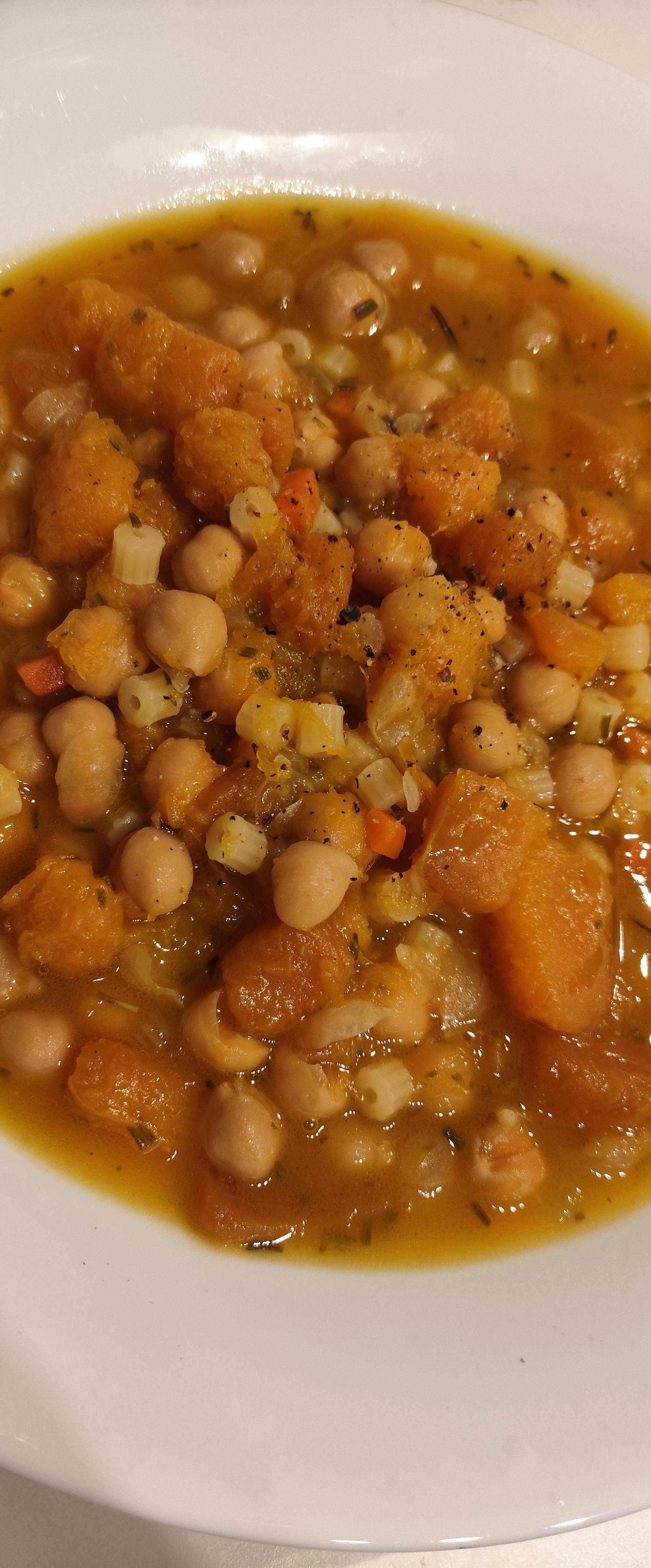Zuppa di ceci, zucca e spinaci - Ricette Companion Connect XL | Moulinex