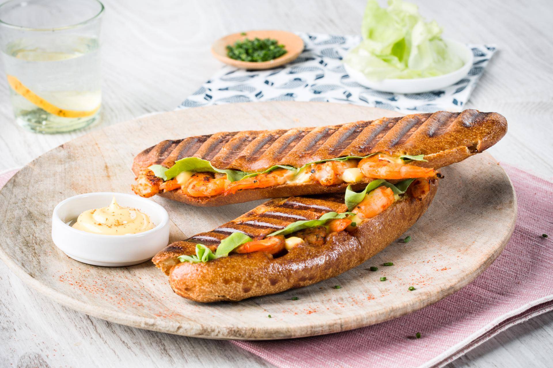 Hot dog con gamberetti speziati - Ricette undefined | Moulinex