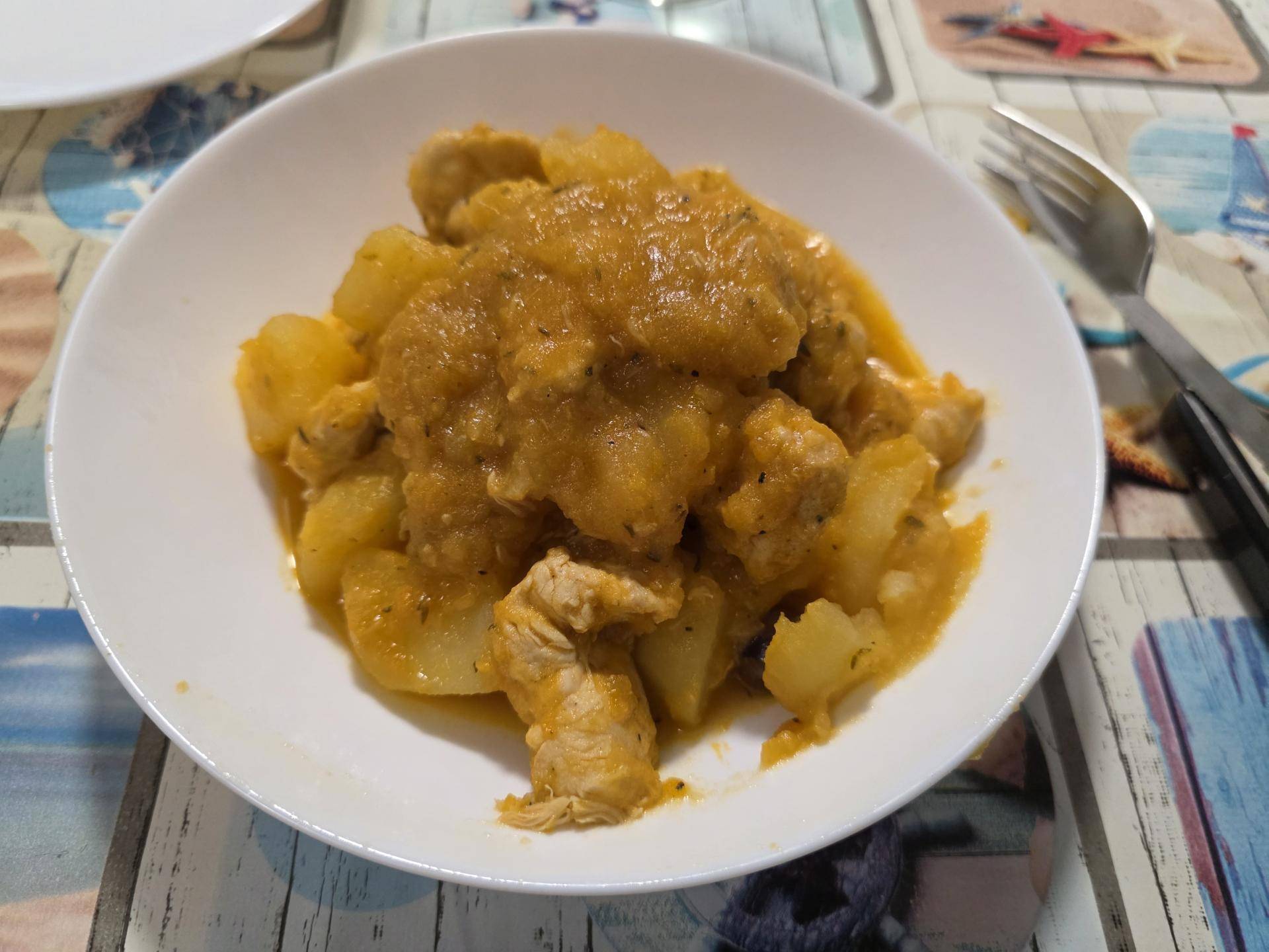 Spezzatino di Pollo alla Cacciatora con Patate e Olive (Companion) - Ricette Companion | Moulinex