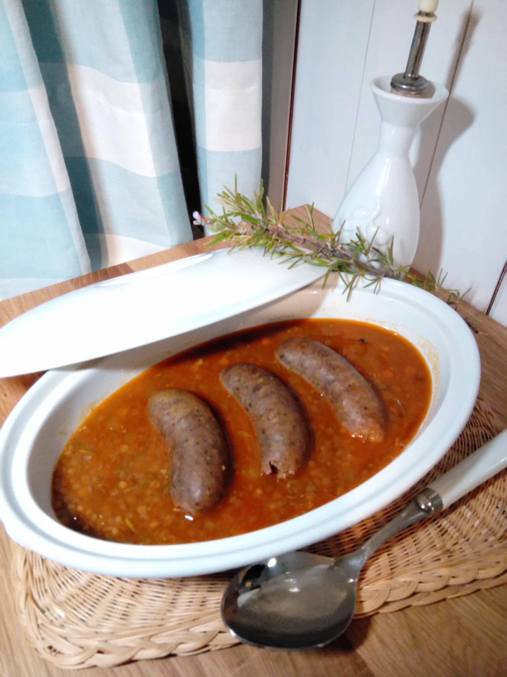 Salsicce in umido con lenticchie - Ricette Companion Connect | Moulinex