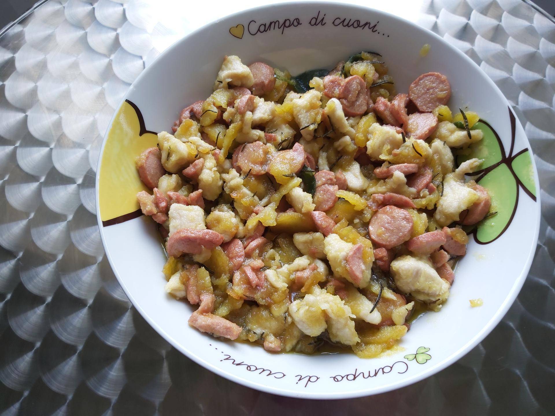 Medaglioni di Pollo infarinati con patate e wrustel - Ricette Cookeo | Moulinex