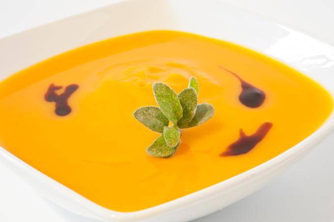 Vellutata di zucca e fontina con aceto balsamico - Ricette Companion | Moulinex