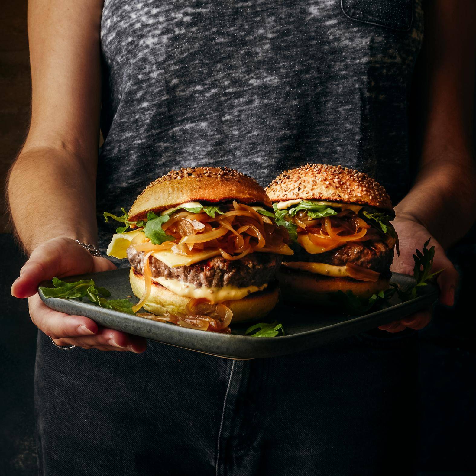 Caramelised onion burger - Ricette OptiGrill 2in1 | Moulinex