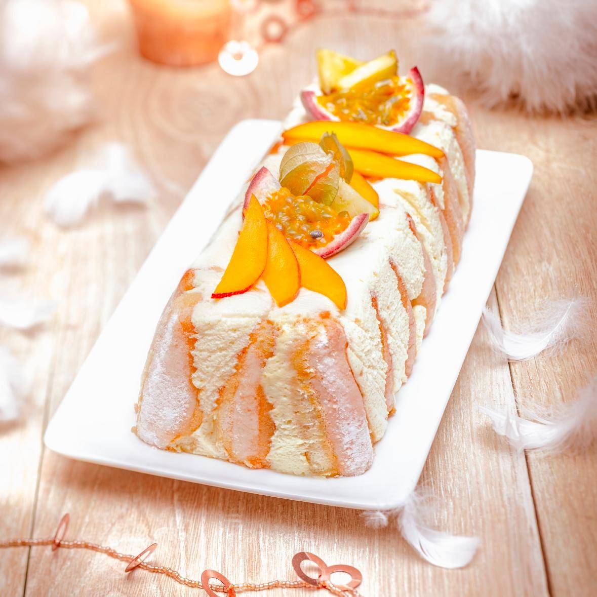 Torta Tronchetto di Natale alla Frutta esotica - Ricette Companion Connect | Moulinex