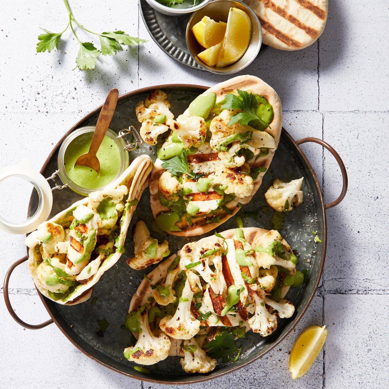 Pita vegana con halloumi alla griglia e cavolfiore - Ricette OptiGrill 2in1 | Moulinex