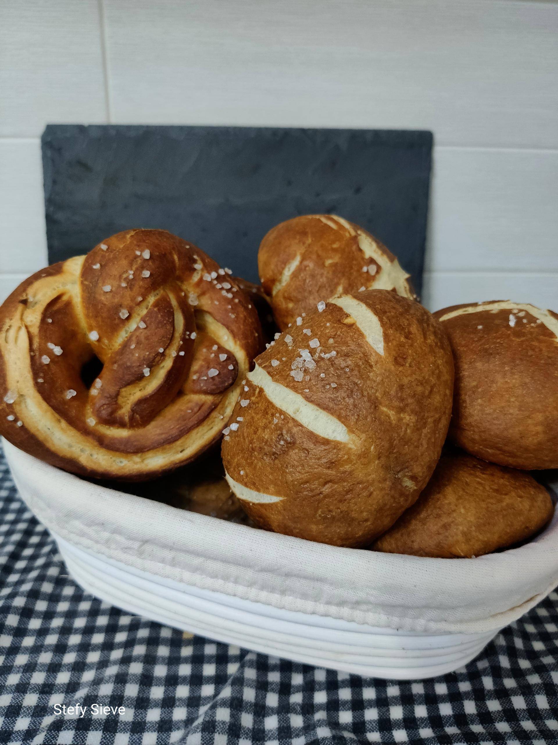 Pane bretzel - Ricette Companion Connect | Moulinex