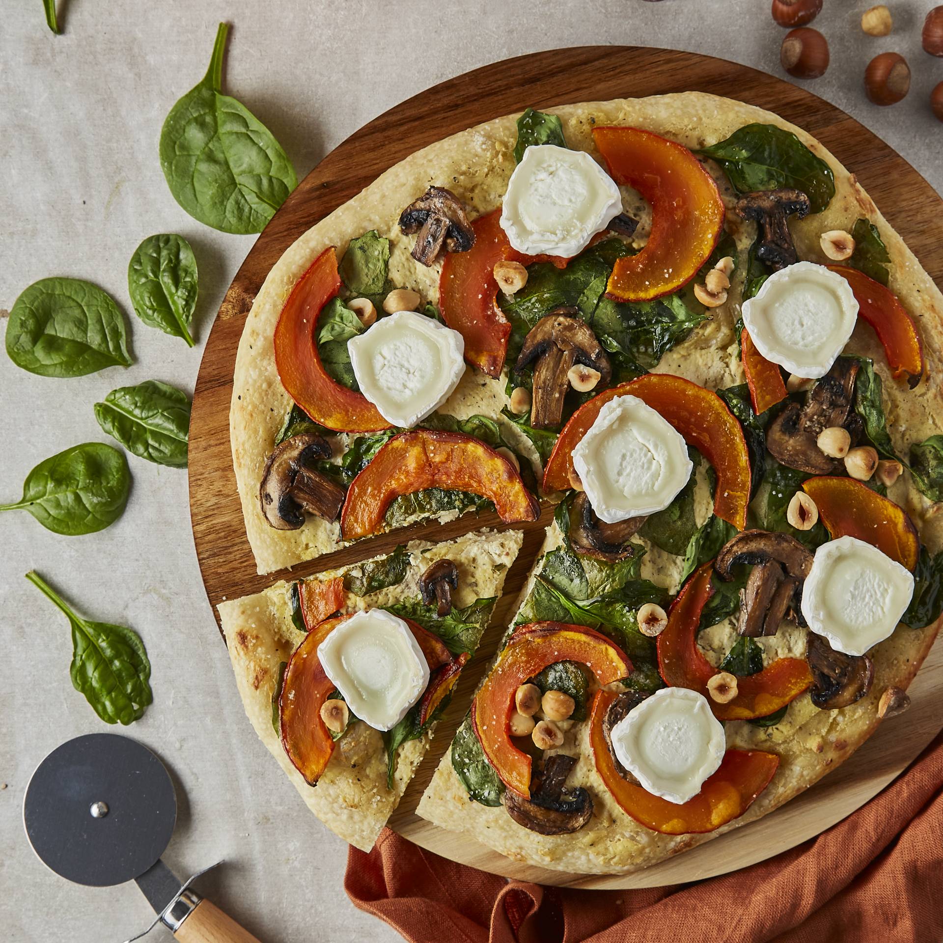 Pizza bianca con verdure invernali - Ricette Companion | Moulinex