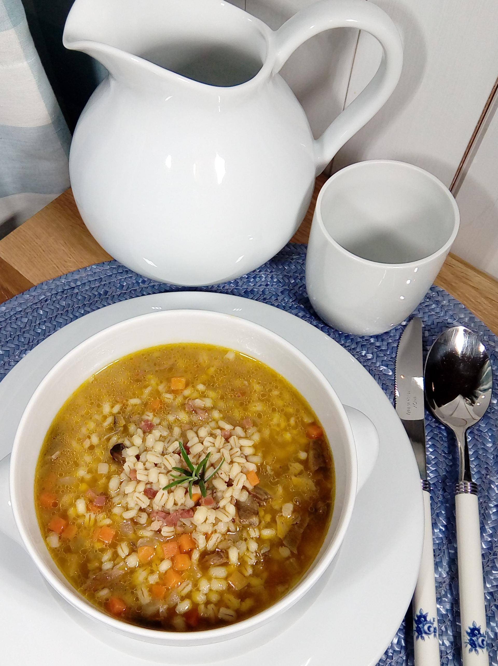 Minestra d’orzo , speck e funghi porcini - Ricette Companion Connect | Moulinex