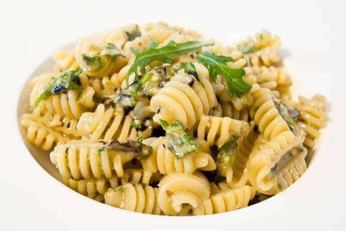 Radiatori al pesto di rucola - Ricette Companion | Moulinex
