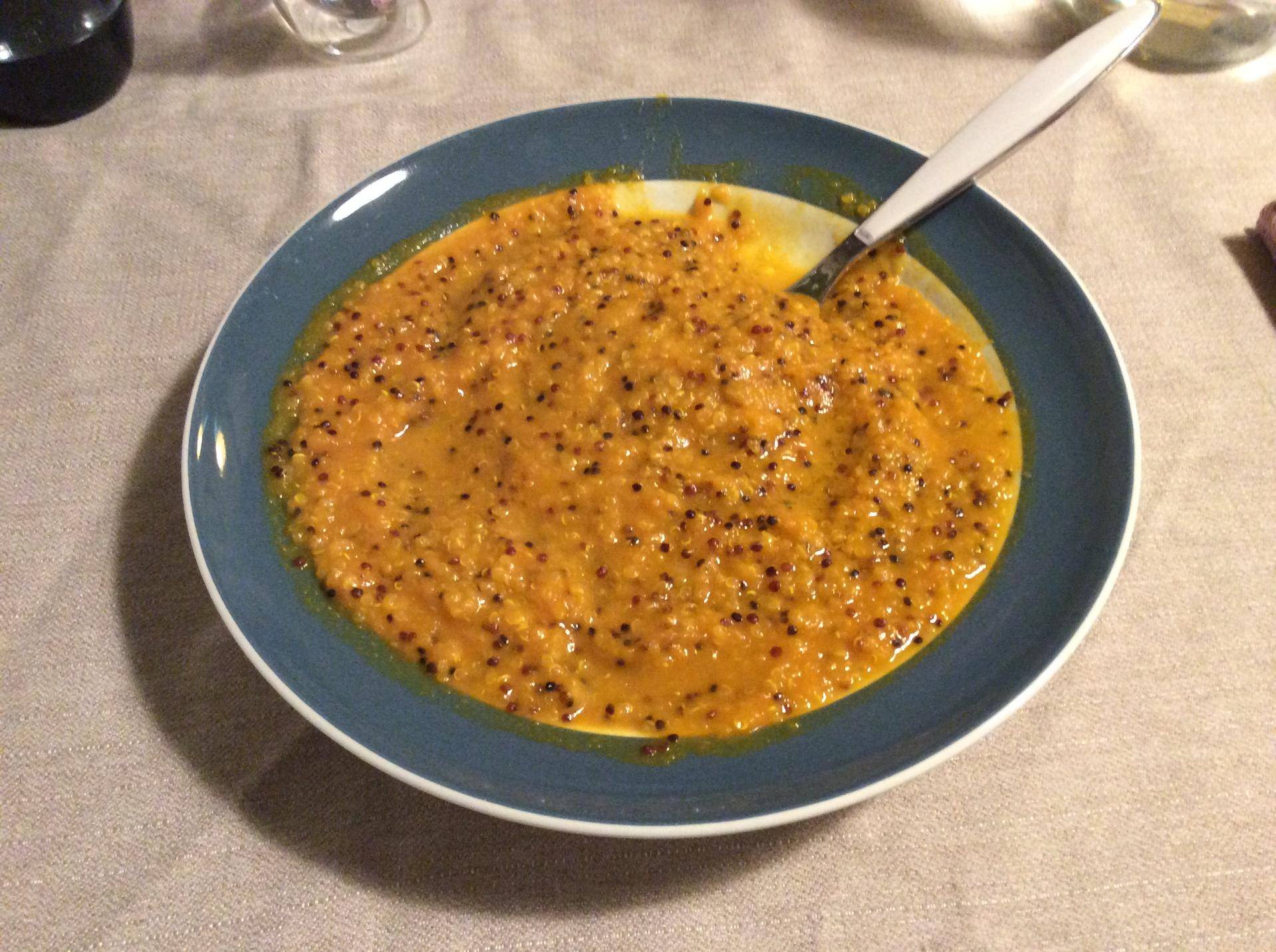 Zuppa di zucca con arancia, curcuma e quinoa - Ricette Companion Connect | Moulinex