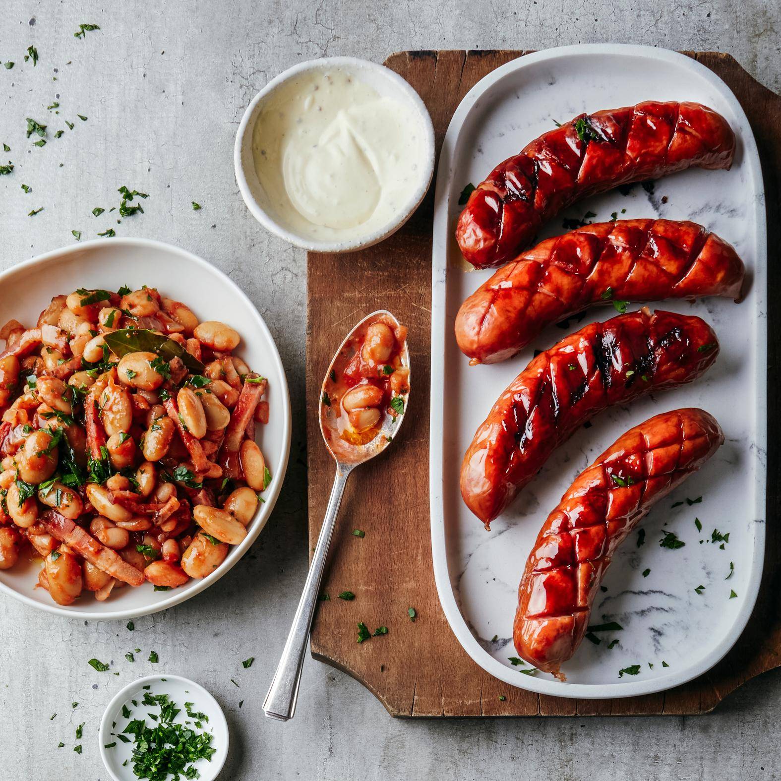 Grilled sausage and baked beans - Ricette OptiGrill 2in1 XL | Moulinex