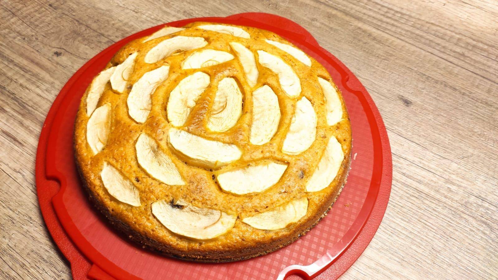 Torta vegana carote e mela - Ricette Companion Connect | Moulinex
