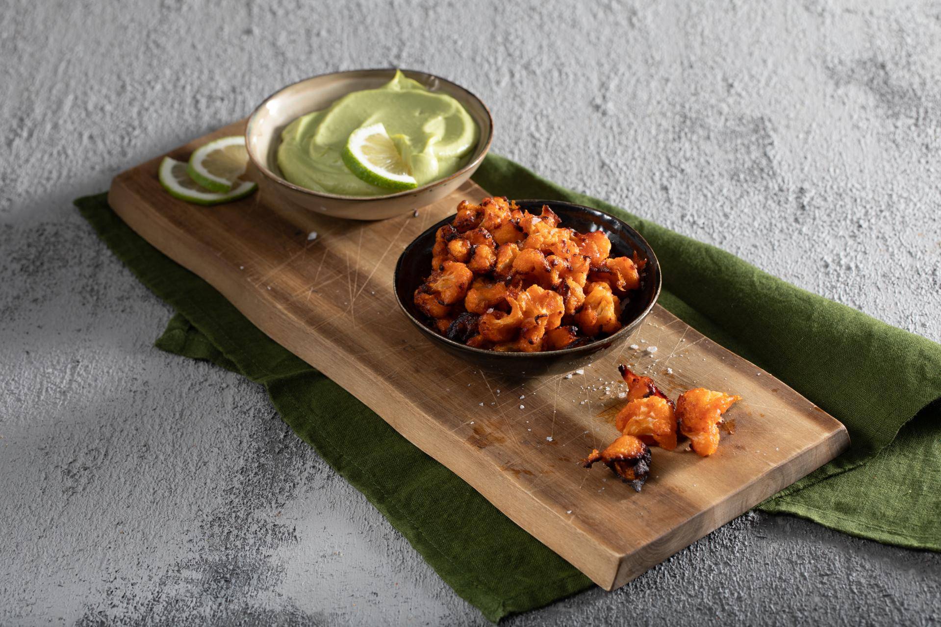 Pop corn di cavolfiore con maionese di avocado - Ricette EASY FRY GRILL & STEAM 3 in 1 | Moulinex
