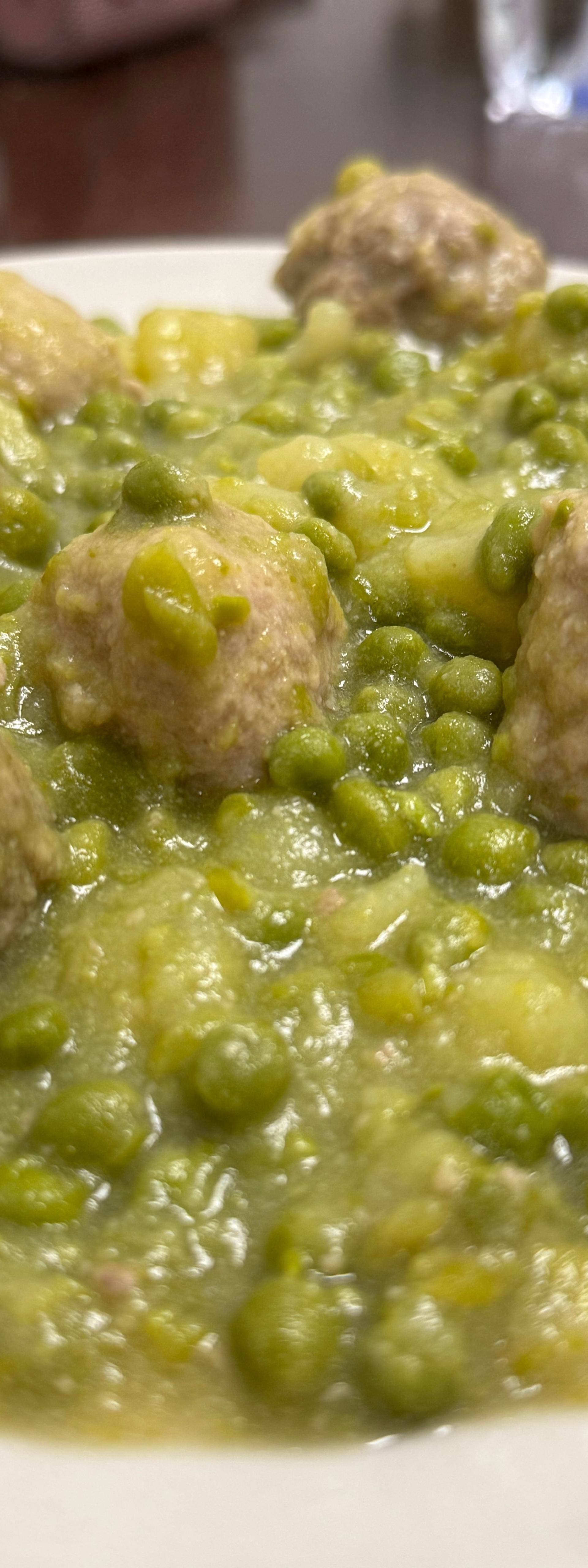 Polpette in umido con patate e piselli - Ricette Companion Connect XL | Moulinex