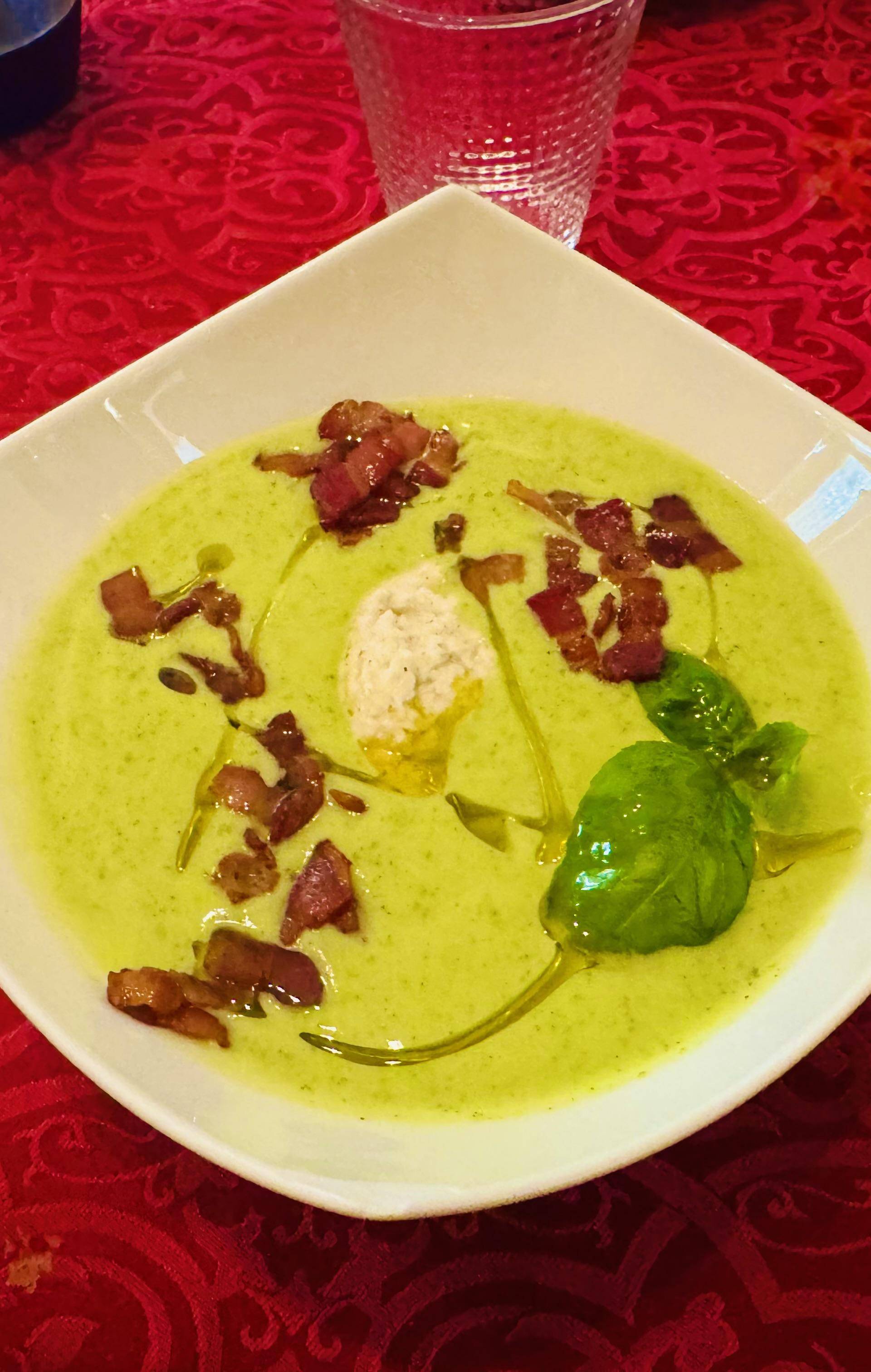 Gazpacho di zucchine , stracciatella (o quark) e guanciale - Ricette Companion Connect XL | Moulinex