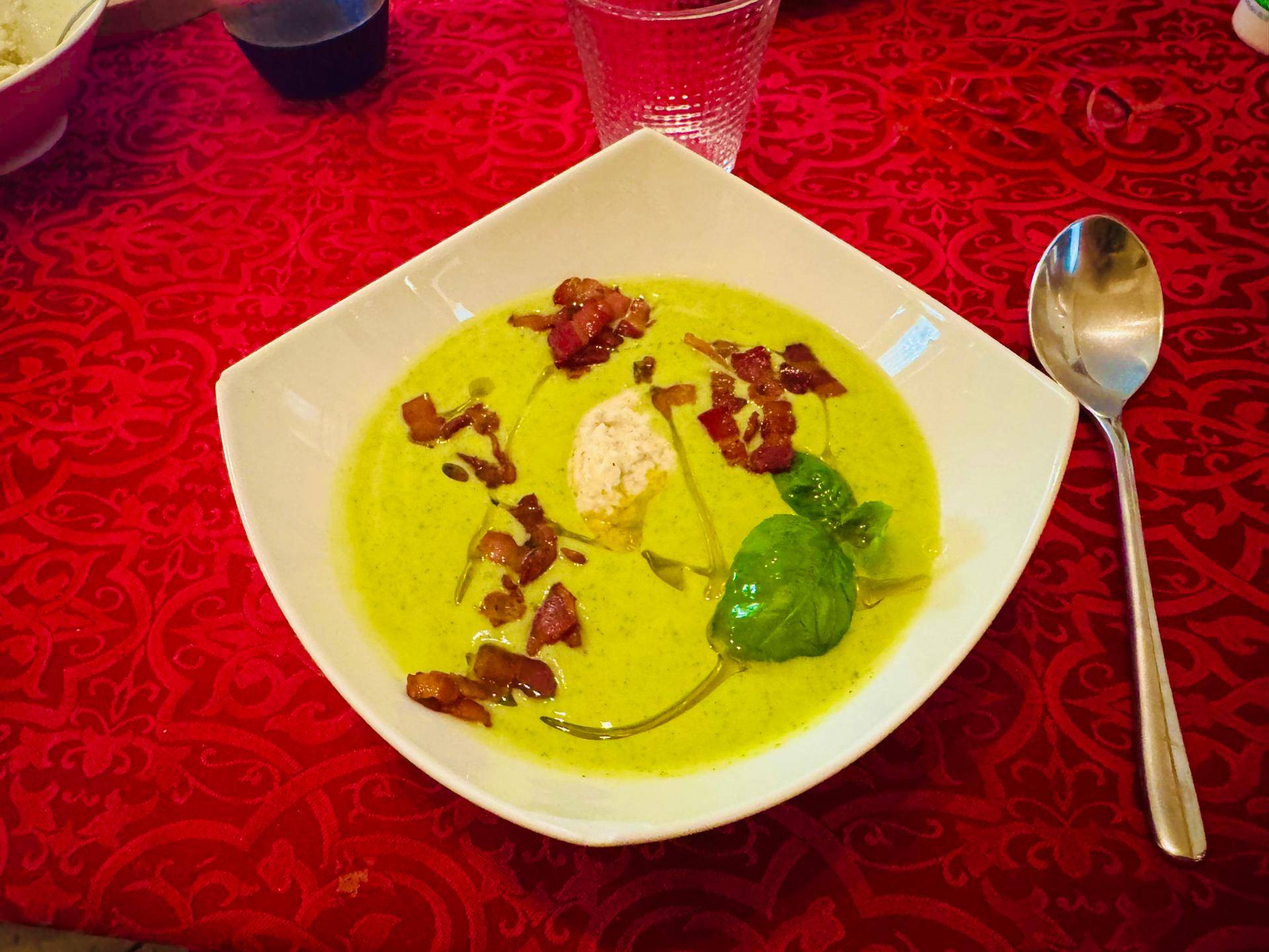 Gazpacho di zucchine , stracciatella (o quark) e guanciale - Ricette Companion Connect XL | Moulinex