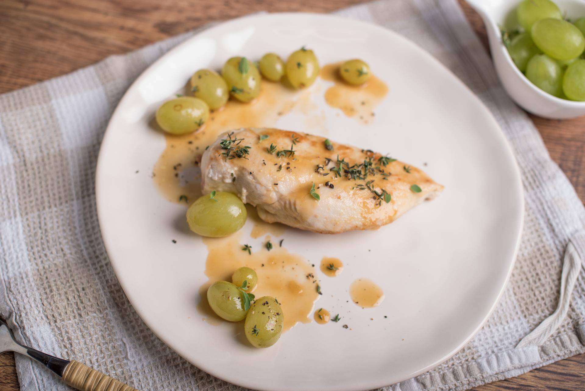 Petti di pollo all'uva e moscato - Ricette Cookeo V3 | Moulinex