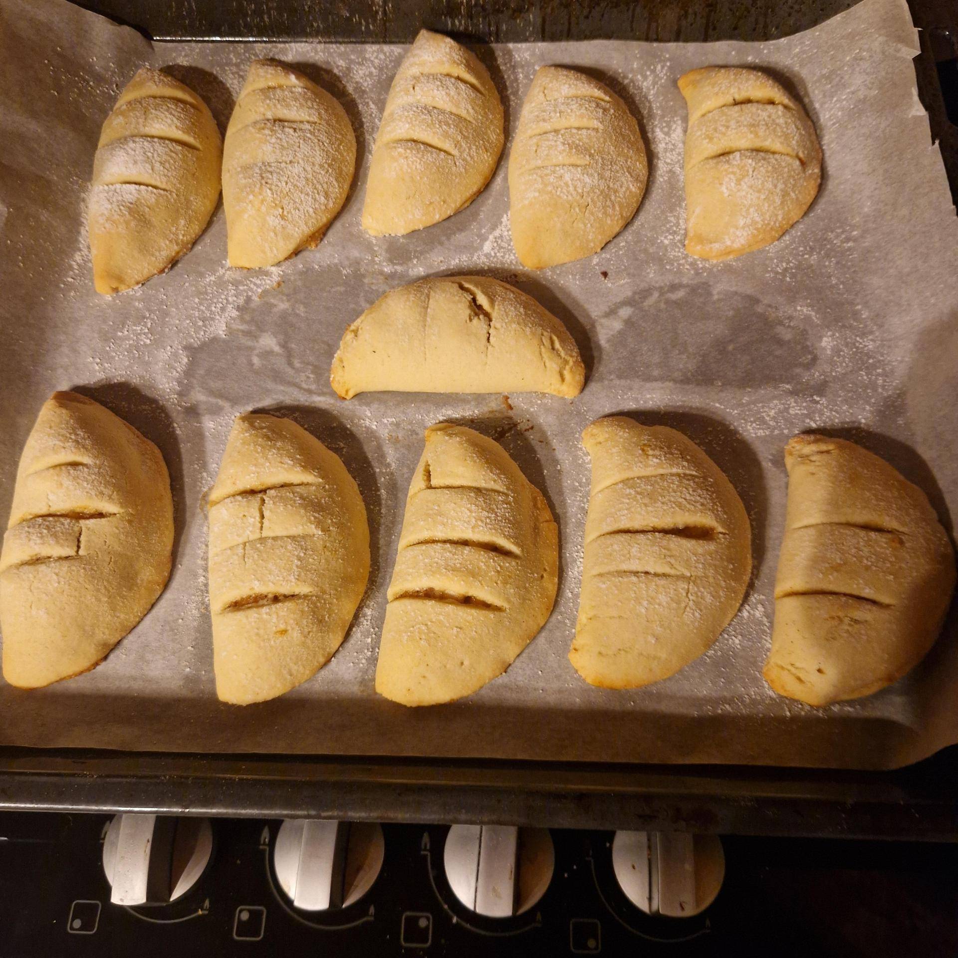 MEZZELUNE ALLE MELE STRUDEL - Ricette Companion Connect XL | Moulinex