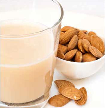 Latte di mandorle - Ricette Companion | Moulinex