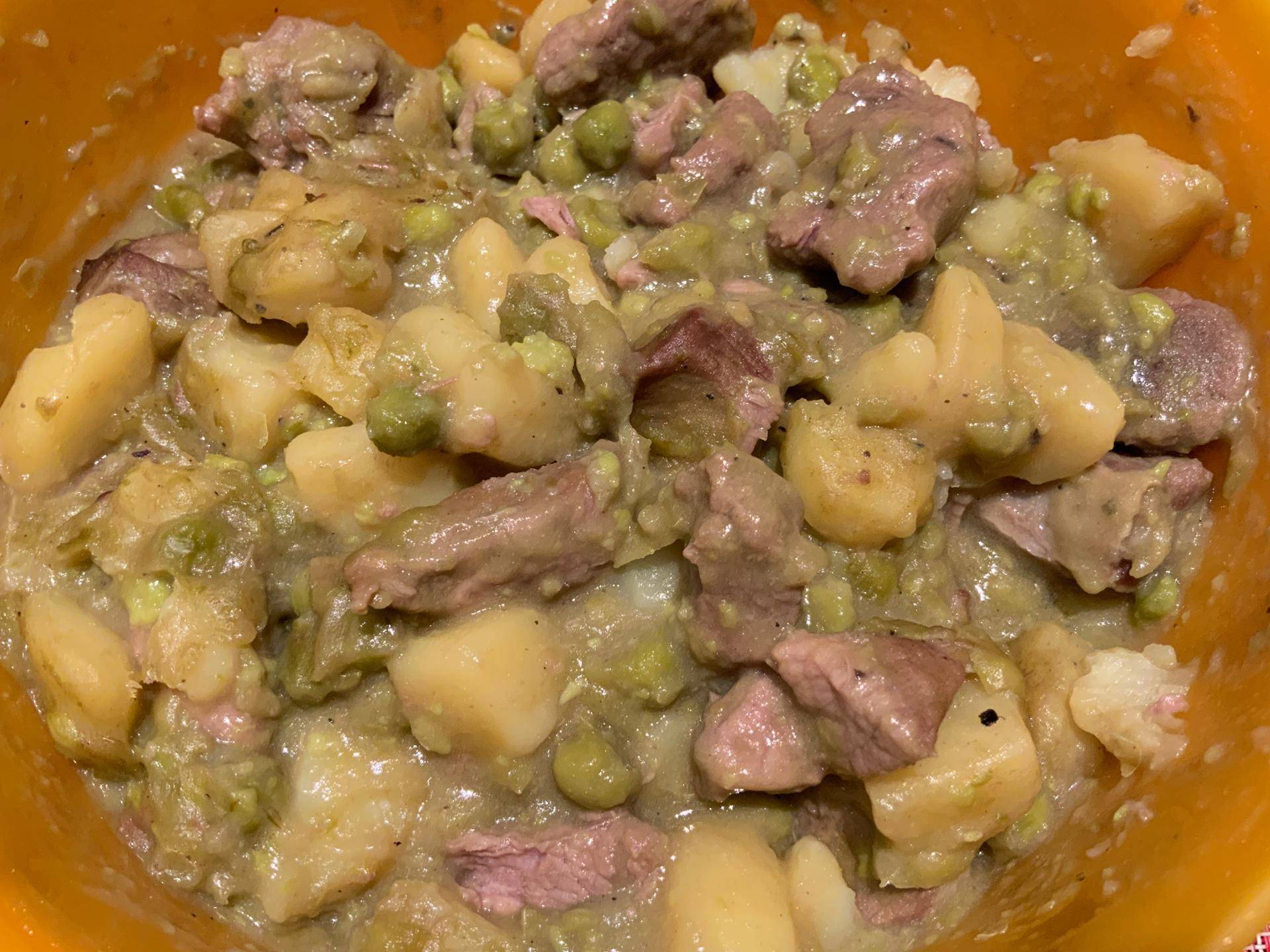 Spezzatino di vitello in bianco con patate e piselli - Ricette Companion Connect | Moulinex