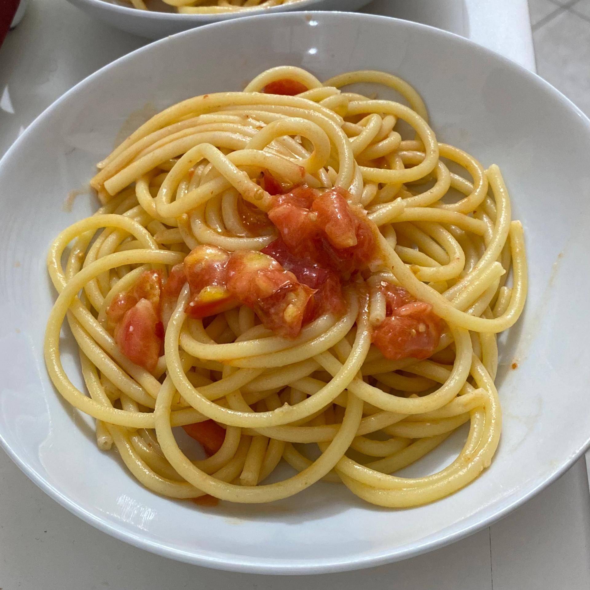 Bucatini aglio olio peperoncino e pomodoro fresco - Ricette Companion Connect XL | Moulinex