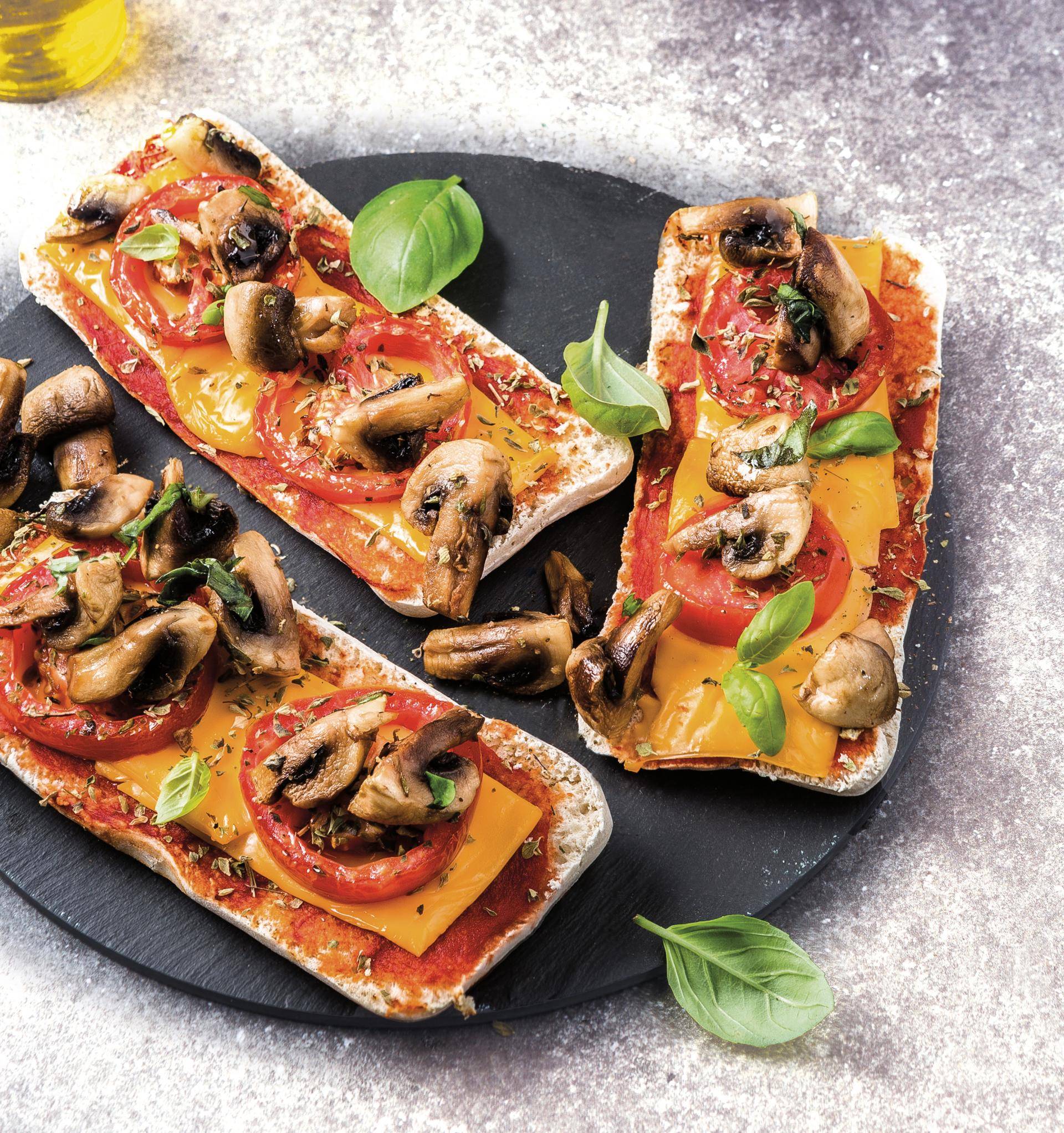 Pizza ai funghi - Ricette Easy Fry Multifunction 15L | Moulinex