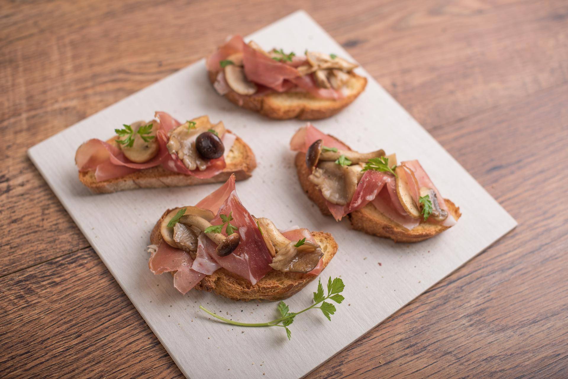 Crostini ai funghi e speck - Ricette Cookeo V3 | Moulinex