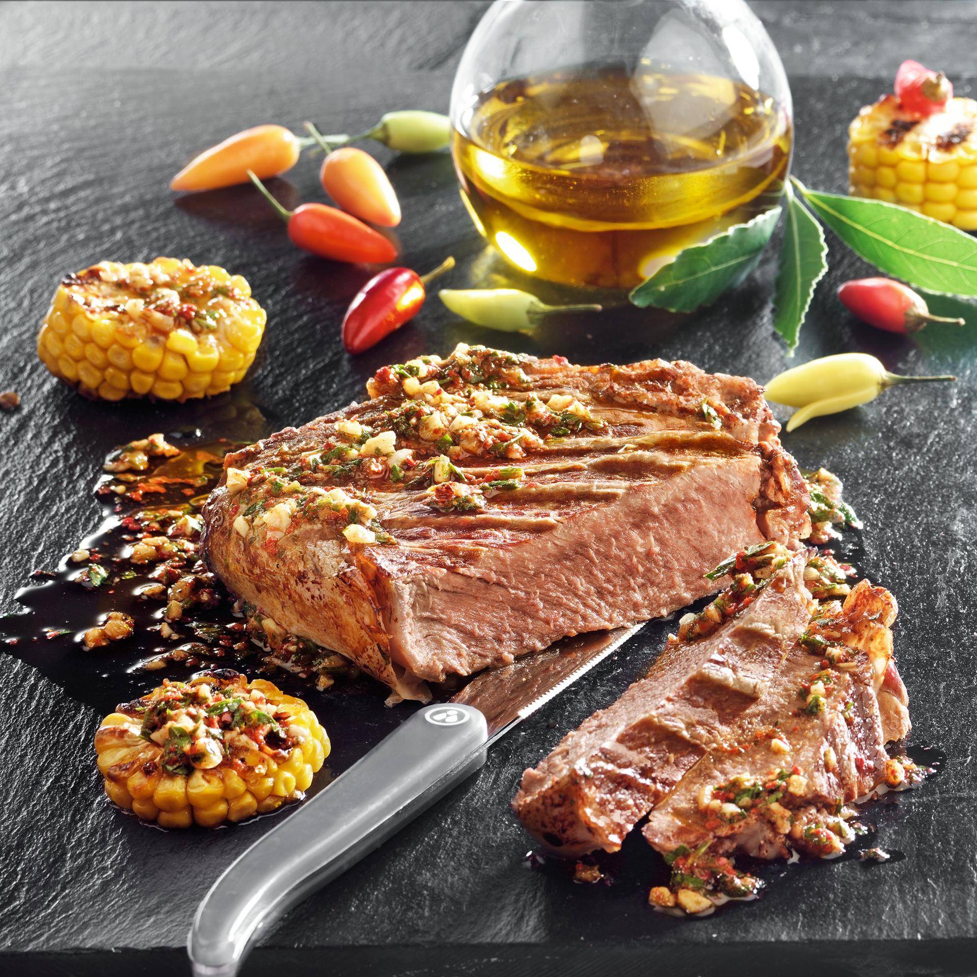 Entrecôte alla griglia con salsa chimichurri - Ricette OptiGrill + | Moulinex