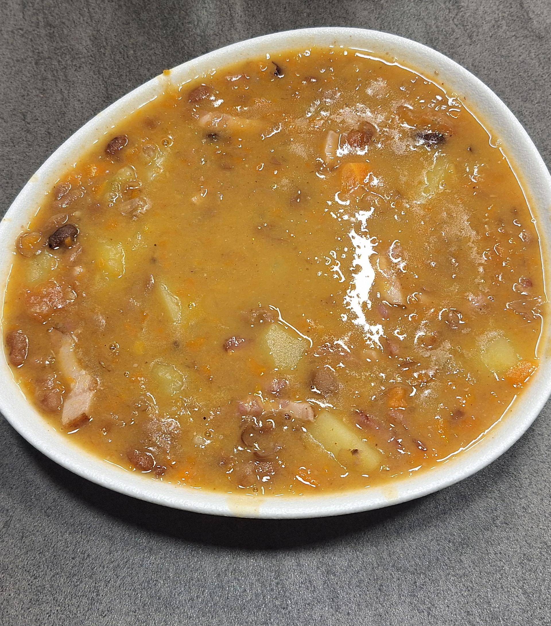 Zuppa di fagioli, patate e speck - Ricette Companion Connect XL | Moulinex