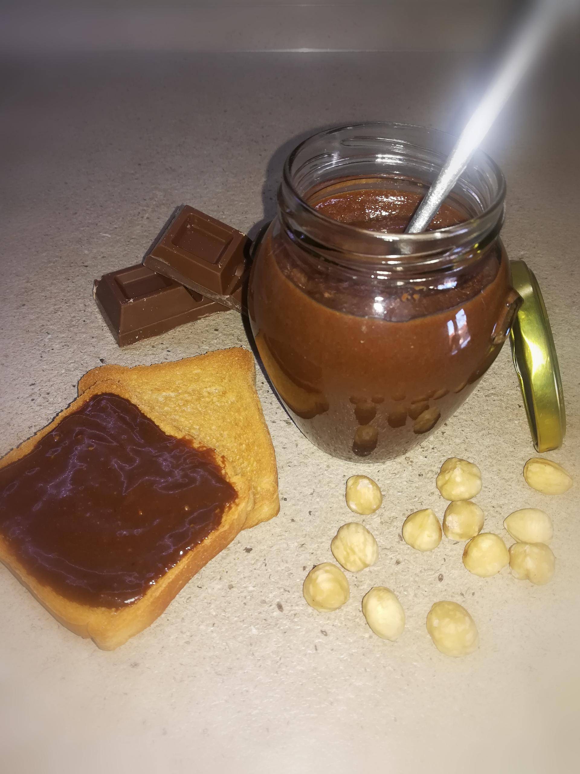 Crema spalmabile alla nocciola - Ricette Companion Connect | Moulinex