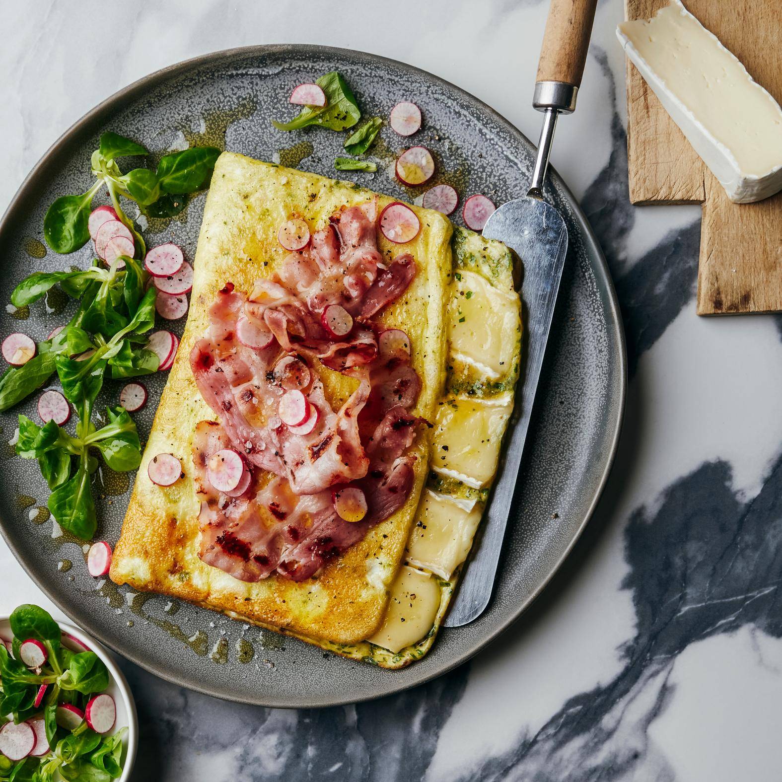 Brie and bacon omelette - Ricette OptiGrill 2in1 | Moulinex