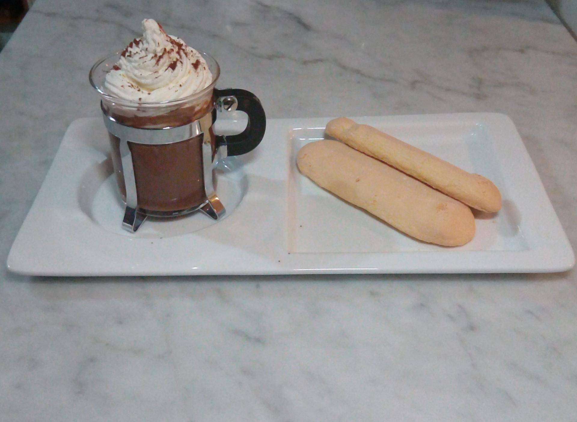 Cioccolata calda cotta a bagno Maria, con panna - Ricette Companion Connect | Moulinex