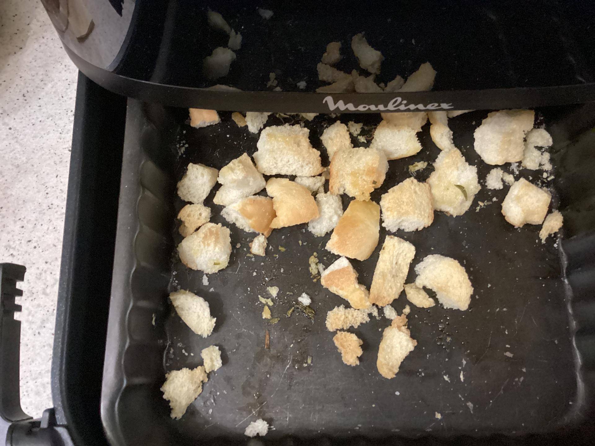 Crostini per zuppe - Ricette Easy Fry XL Surface | Moulinex