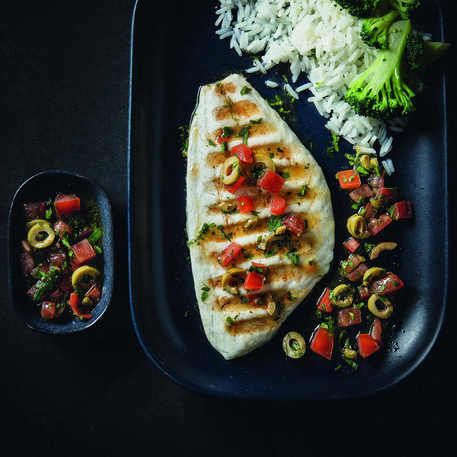 Orata con pomodori e olive - Ricette undefined | Moulinex