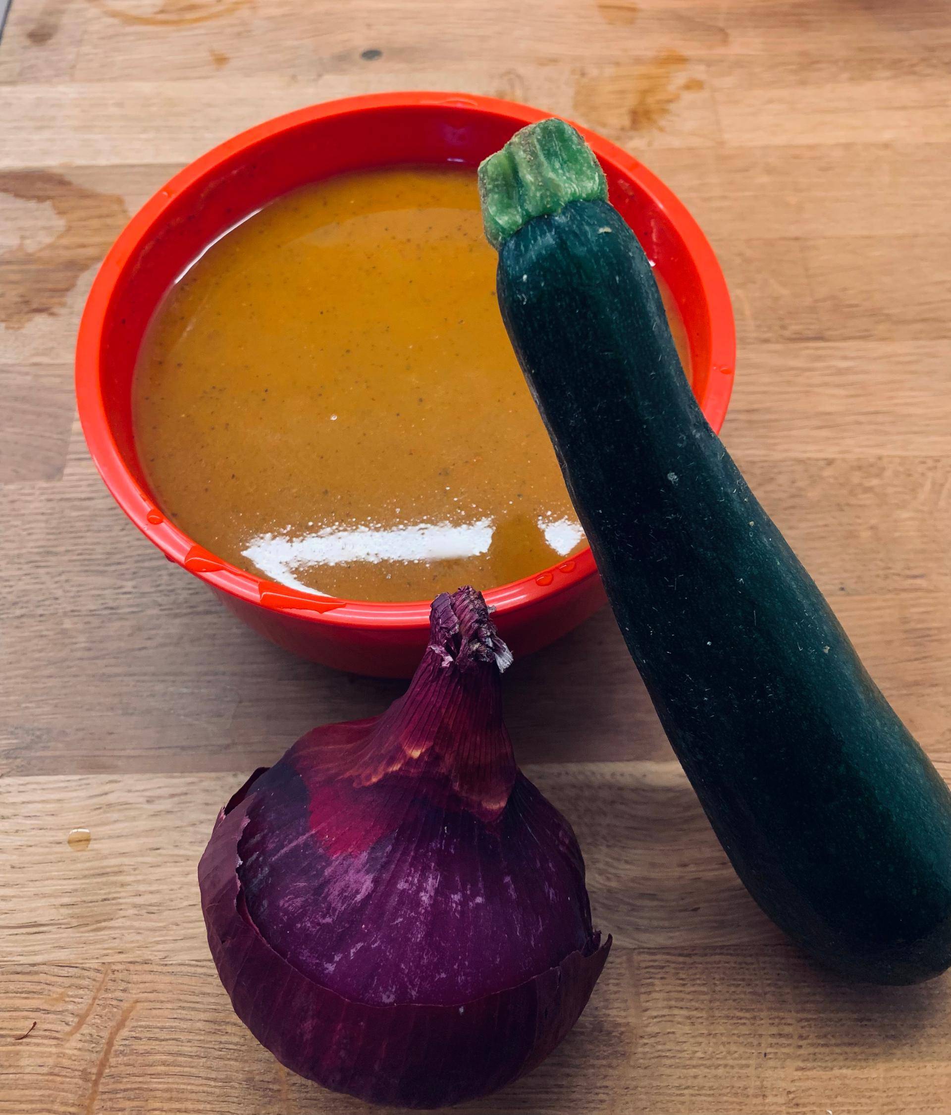 Vellutata di peperoni, zucchine e melanzane - Ricette Companion Connect XL | Moulinex