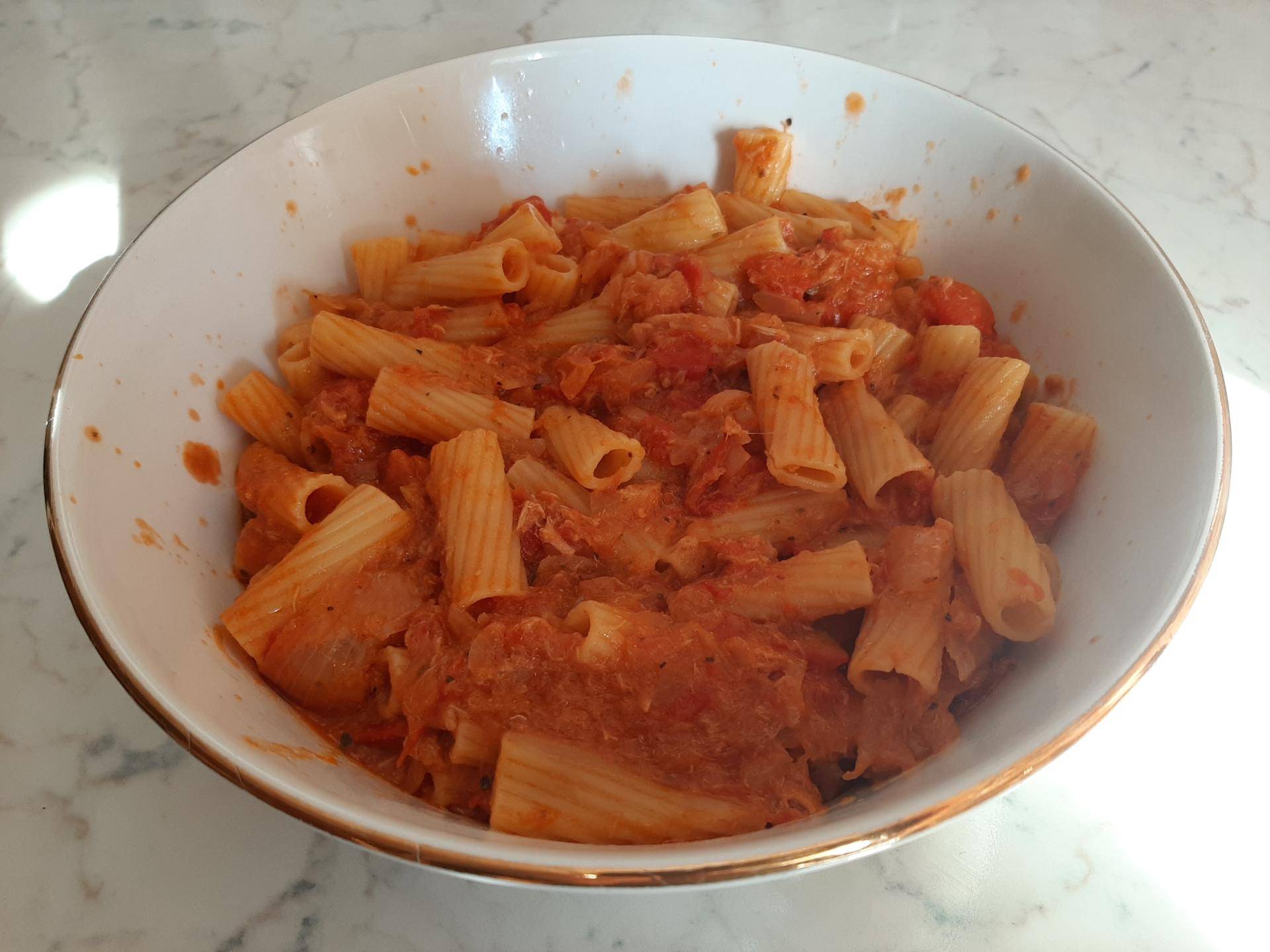 Pasta con tonno e pomodori - Ricette Companion Connect | Moulinex