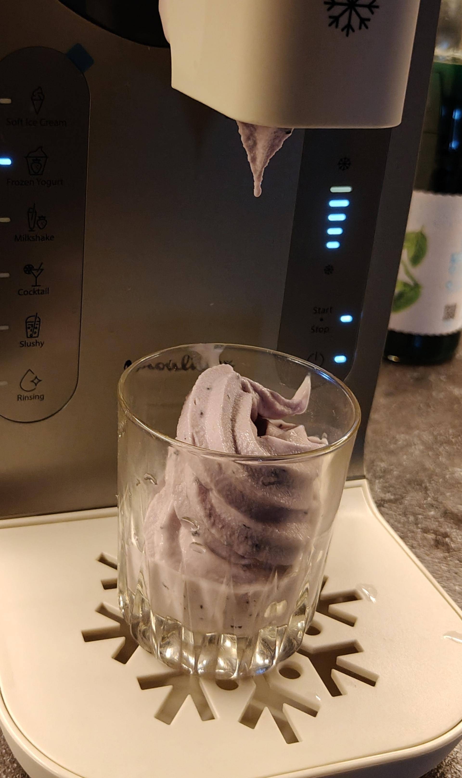 Frozen yogurt senza lattosio ai mirtilli - Ricette Freezi | Moulinex