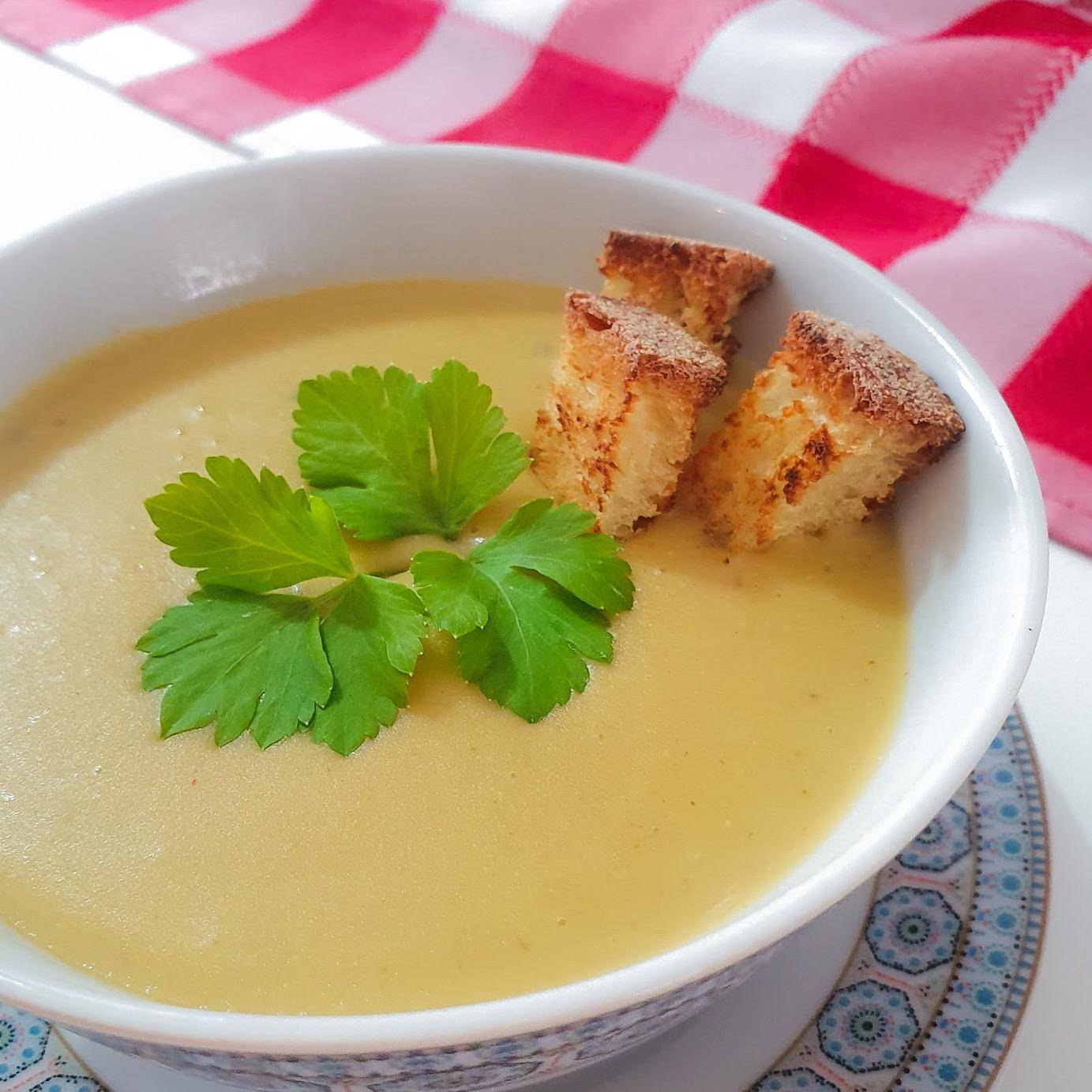 Vellutata di lenticchie rosse - Ricette Companion Connect | Moulinex