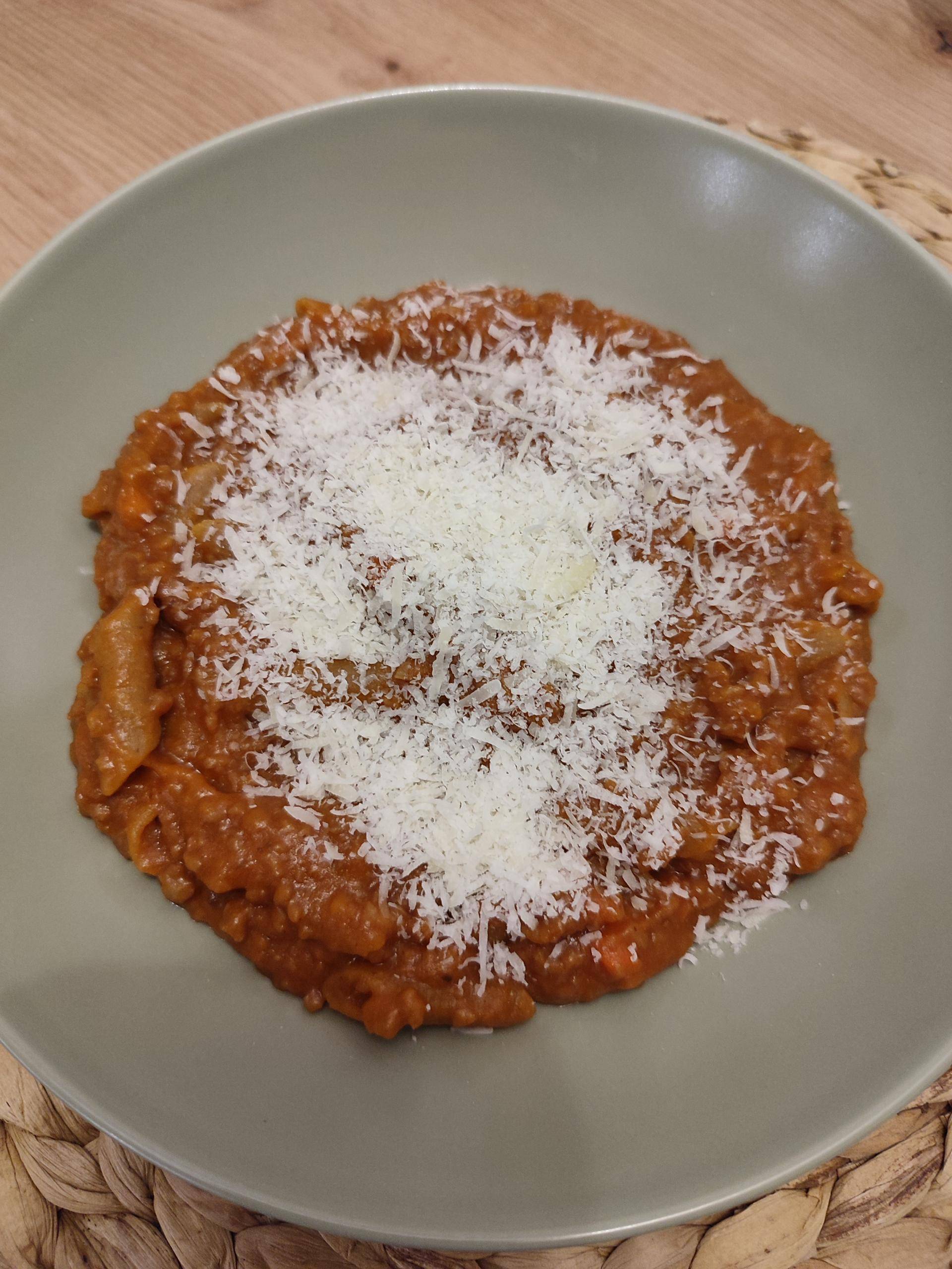 Penne al ragù di seitan - Ricette Companion | Moulinex