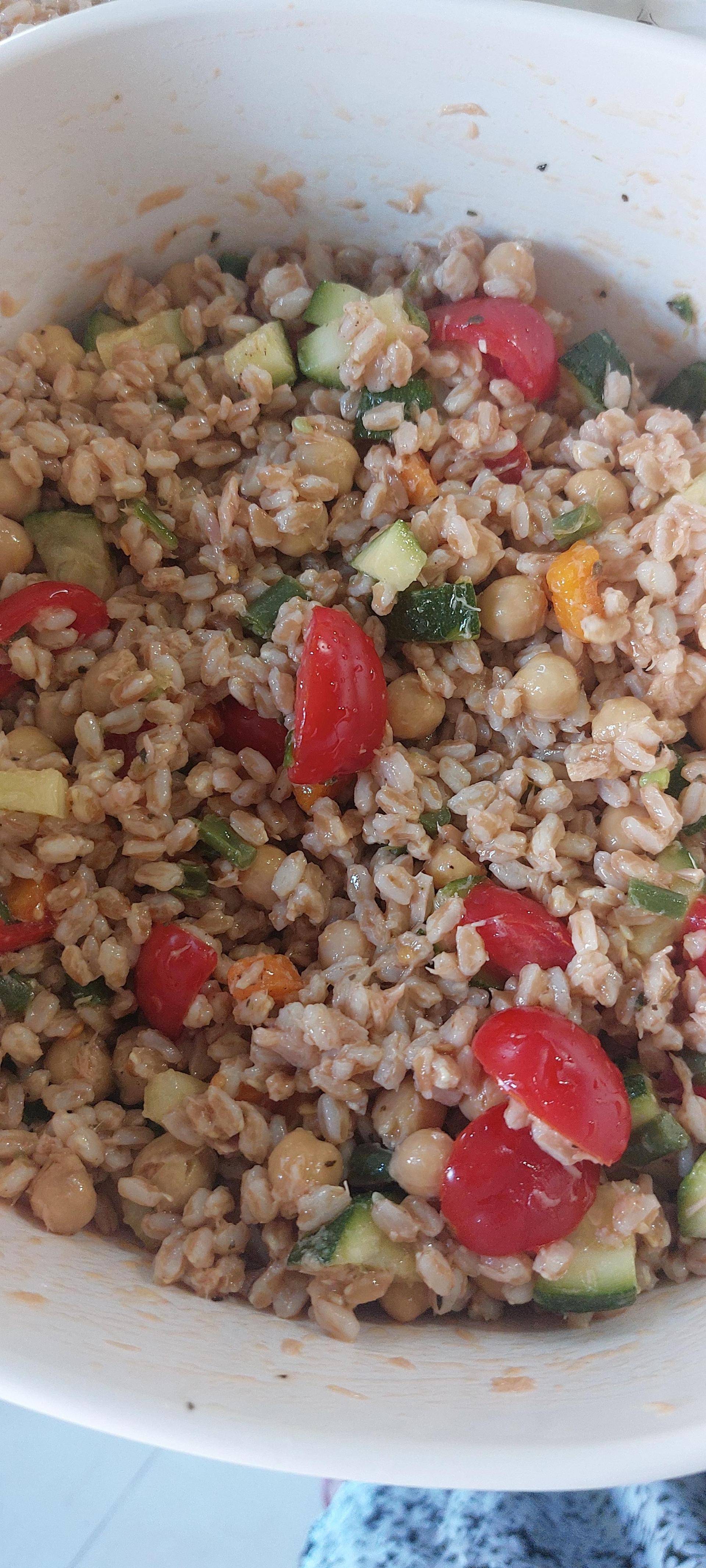 Insalata di farro ceci e tonno - Ricette Cookeo | Moulinex