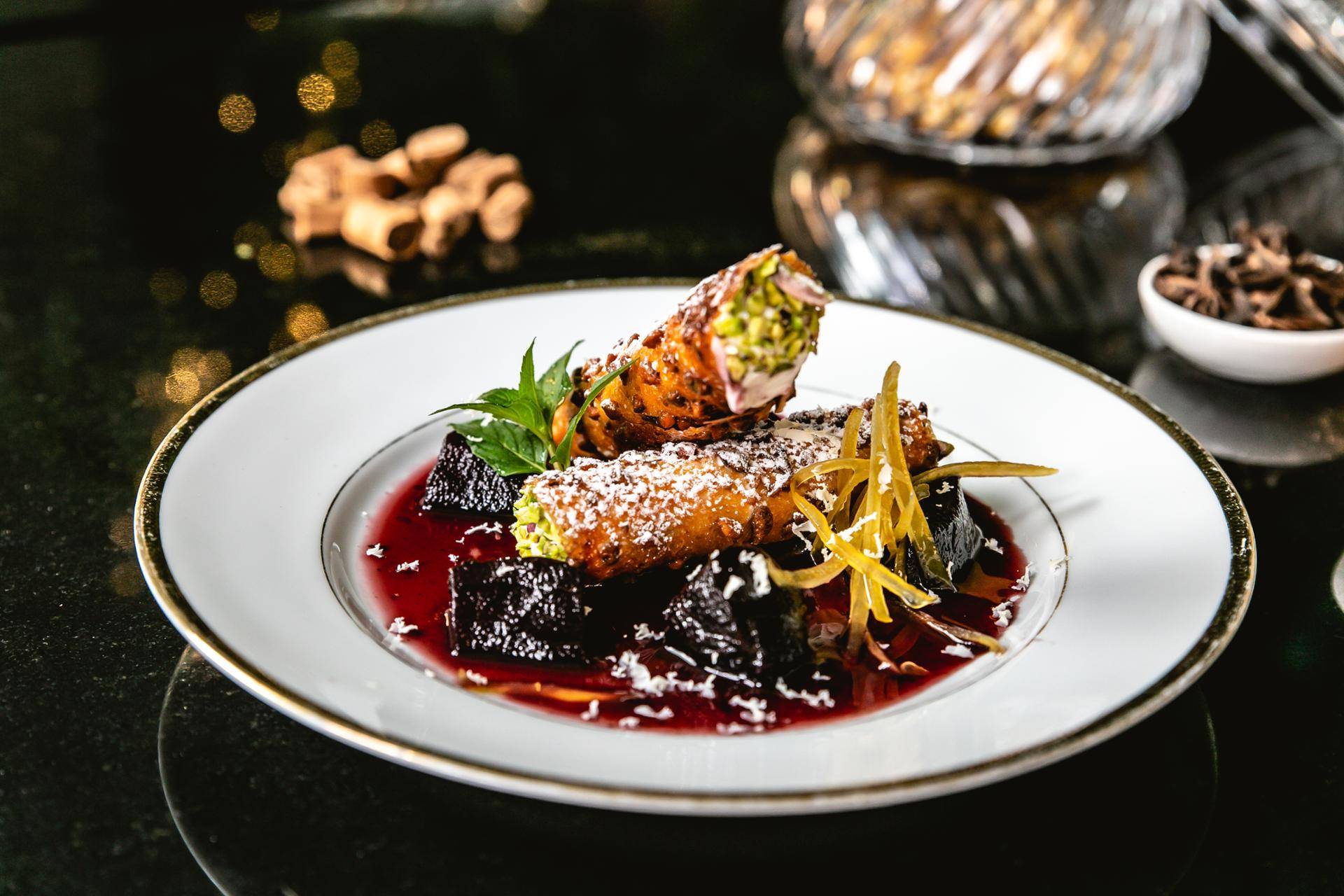 Zuppa di pere cotte alle spezie con cannoli di ricotta al profumo di arancia - Ricette Companion | Moulinex