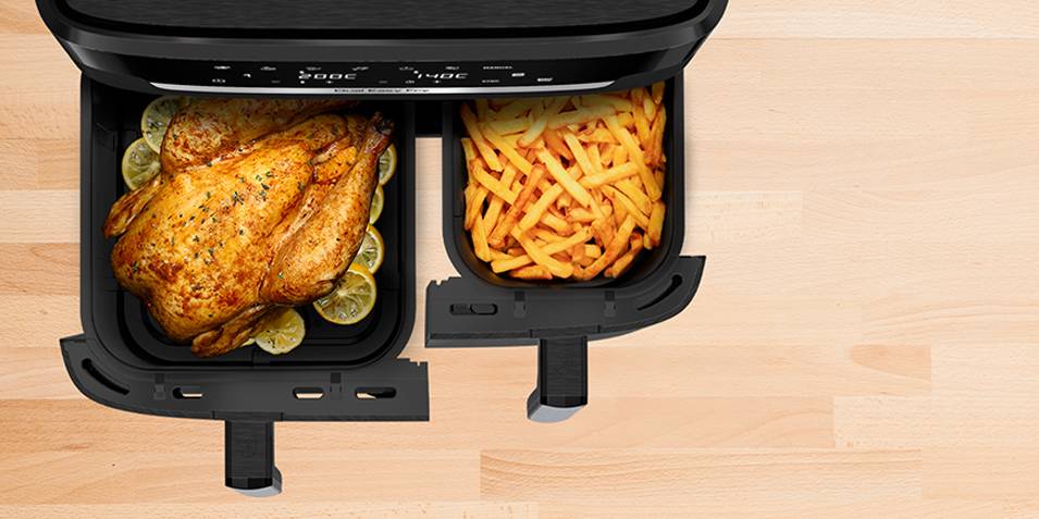 EY942_TOPSHOT_DUAL-EASY-FRY-XXL_BLACK_CHICKEN_FRIES_955x477.jpg